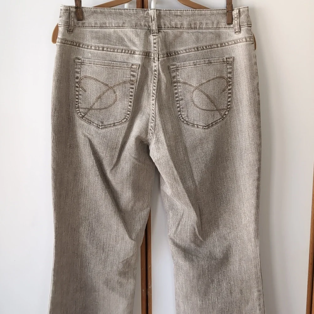 Chico's Platinum Denim Ultimate Fit Flare Leg Jeans 6 Pigment Khaki